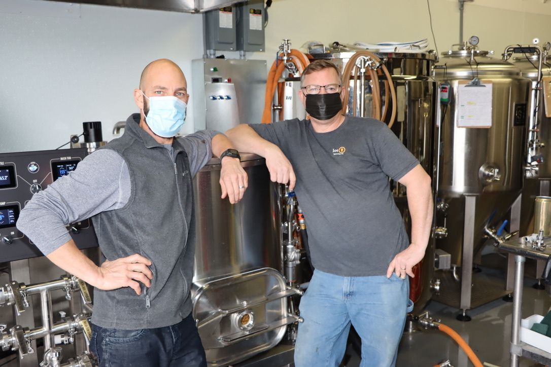 Russo's Fresh Seafood Bluffton, Winterfest Oyster Roast 2021 with lot 9 brewing co..jpeg
